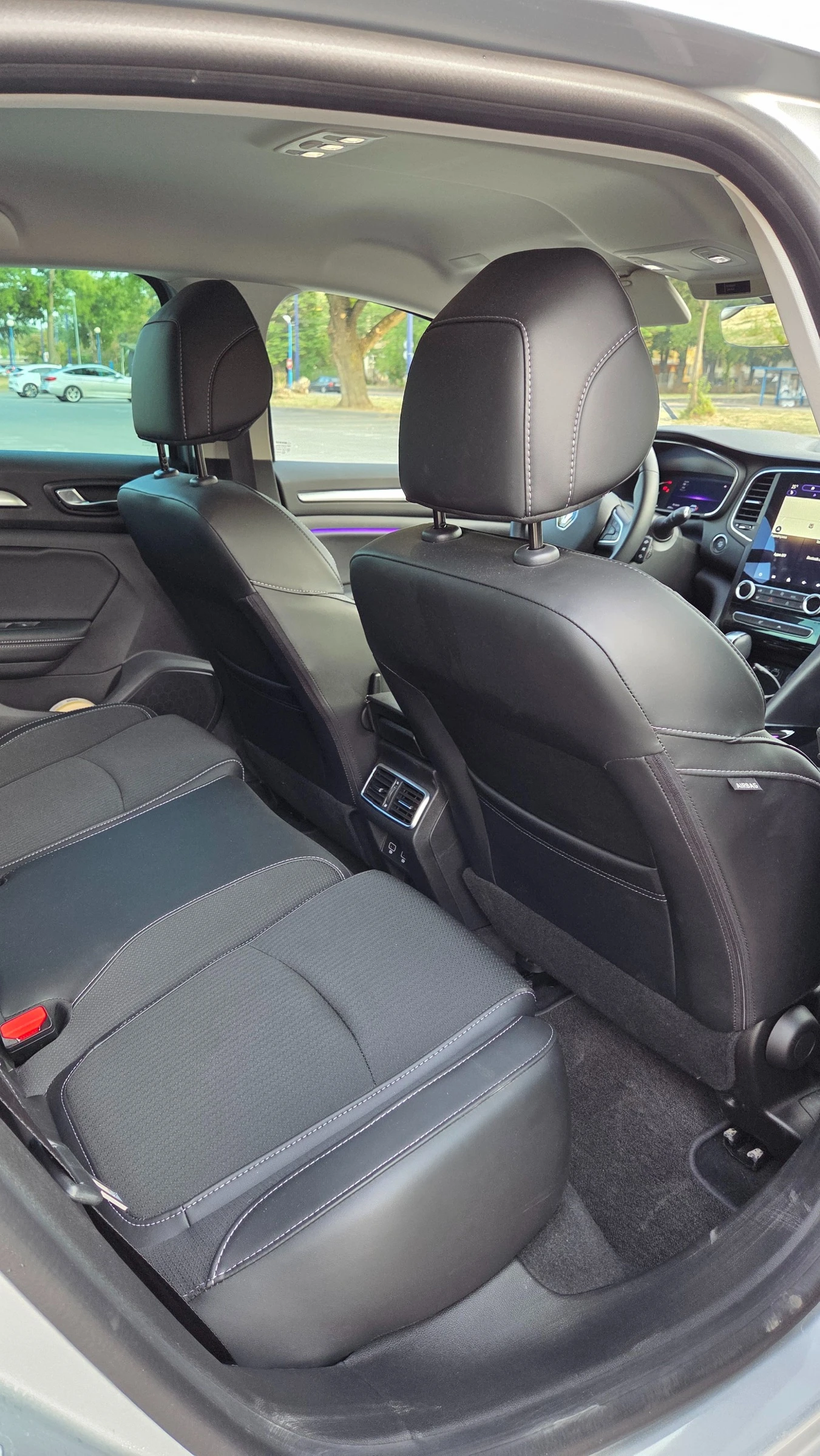 Renault Megane 1.3 TCE - изображение 9