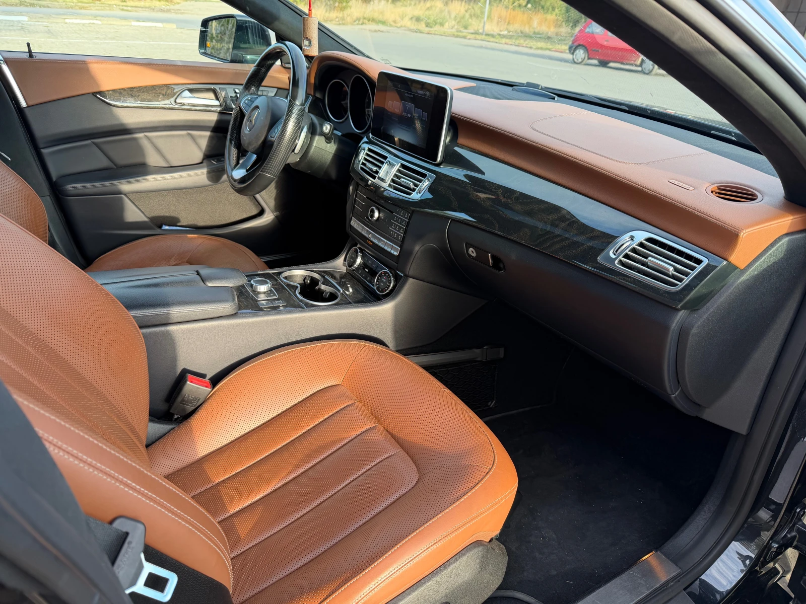 Mercedes-Benz CLS 500 4MATIC, 4.7 V8 Bi-Turbo, 408 �.�. | Mobile.bg � ����������� 13