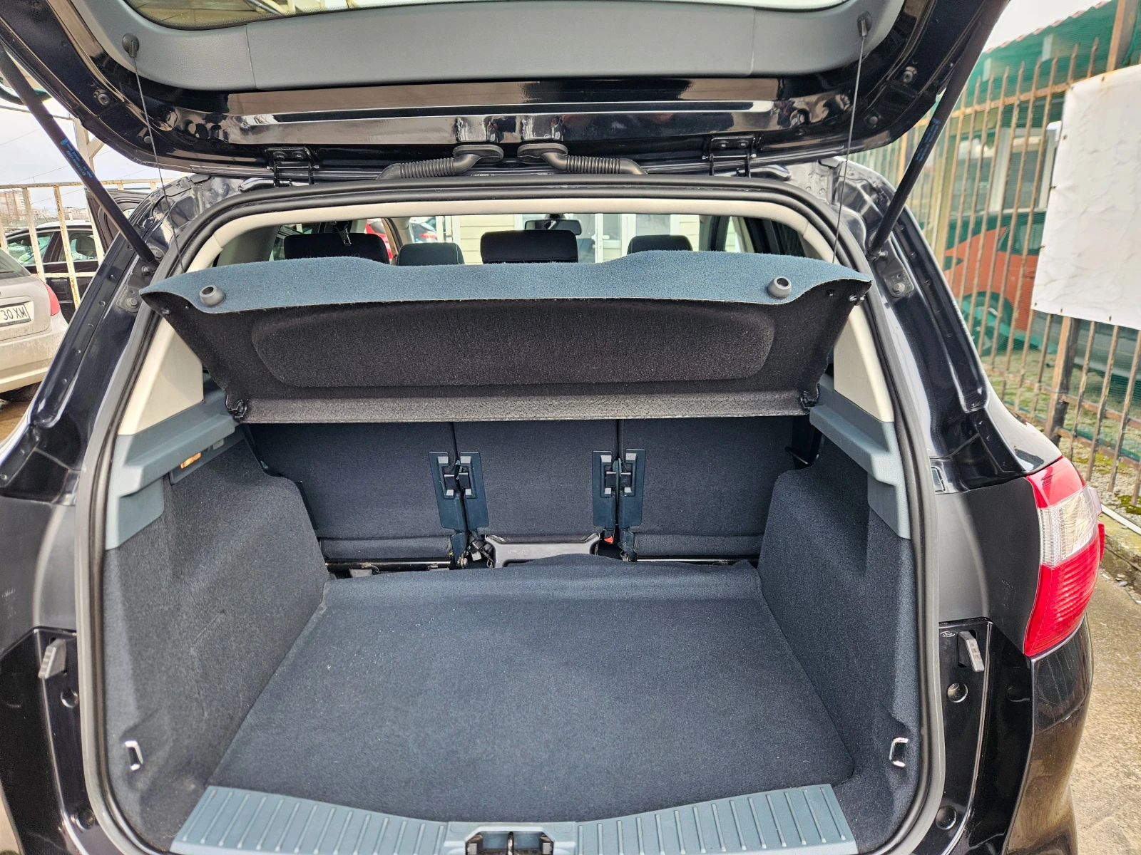 Ford C-max Топ състояние 74000км 100% - изображение 10