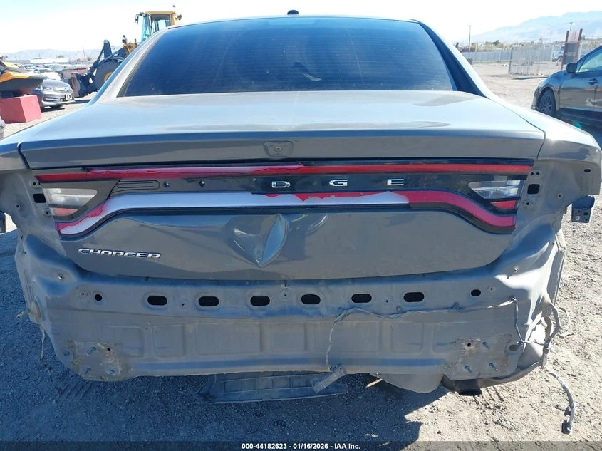 Dodge Charger 3.6L V-6 DOHC, VVT, 292HP Rear Wheel Drive | Mobile.bg � ����������� 6