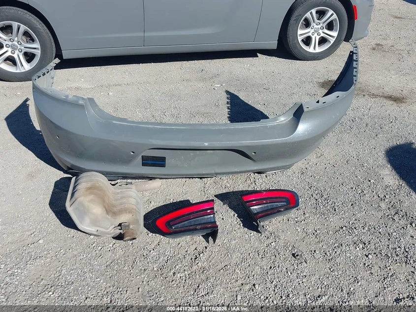 Dodge Charger 3.6L V-6 DOHC, VVT, 292HP Rear Wheel Drive | Mobile.bg � ����������� 12