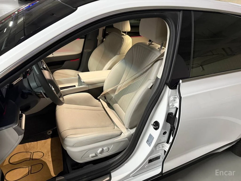Hyundai Grandeur 2.5* PREMIUM* ПОДГРЕВ* 360КАМЕРА* LANE* ASSIST* , снимка 13 - Автомобили и джипове - 54576088