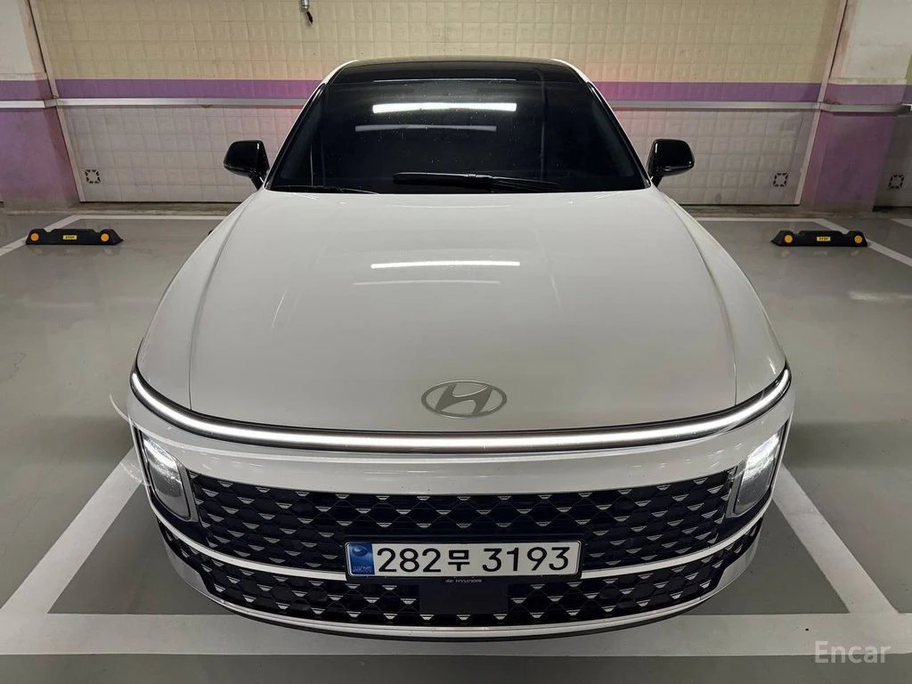 Hyundai Grandeur 2.5* PREMIUM* ПОДГРЕВ* 360КАМЕРА* LANE* ASSIST* , снимка 5 - Автомобили и джипове - 54576088