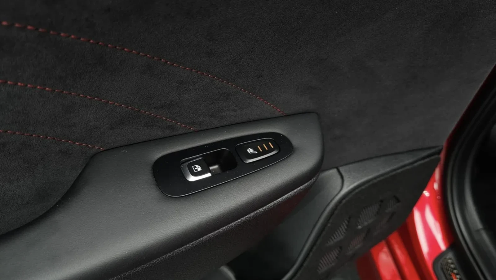 Kia Stinger 3.3 GT MASTERS TURBO PACKAGE / 360 КАМЕРИ / ОБДУХ, снимка 16 - Автомобили и джипове - 55089850