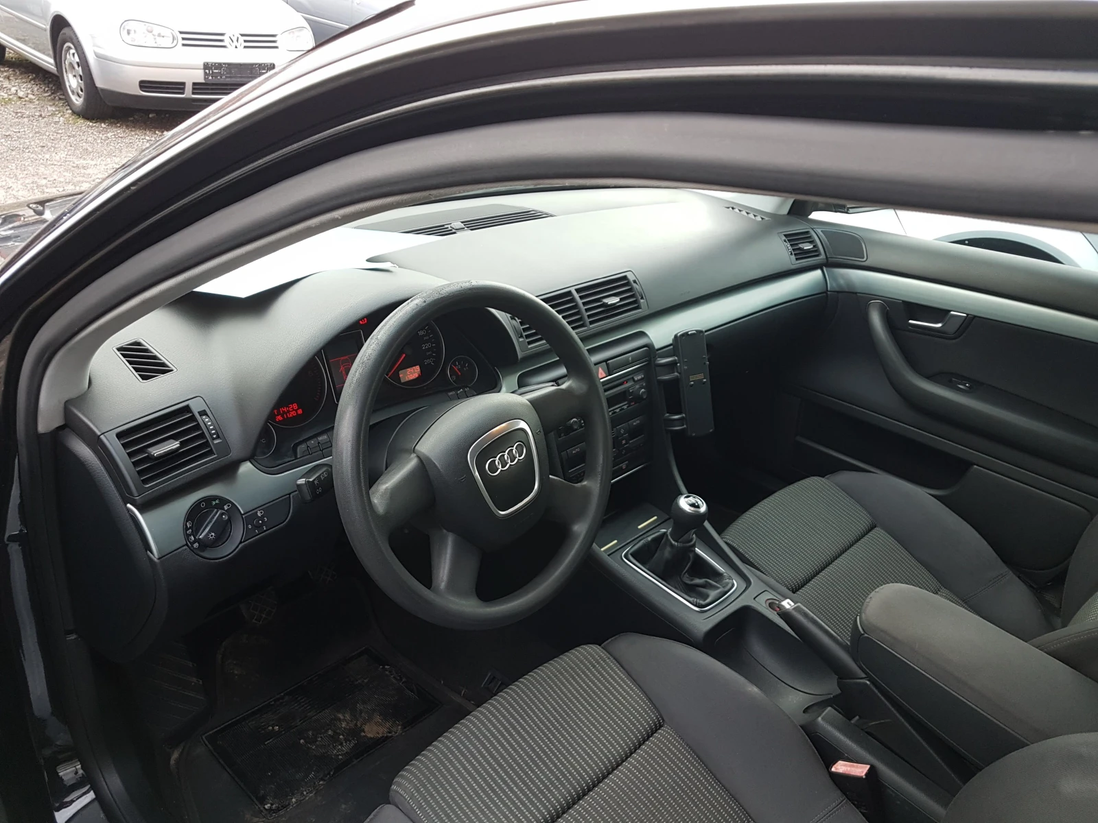 Audi A4, снимка 5 - Автомобили и джипове - 55196258