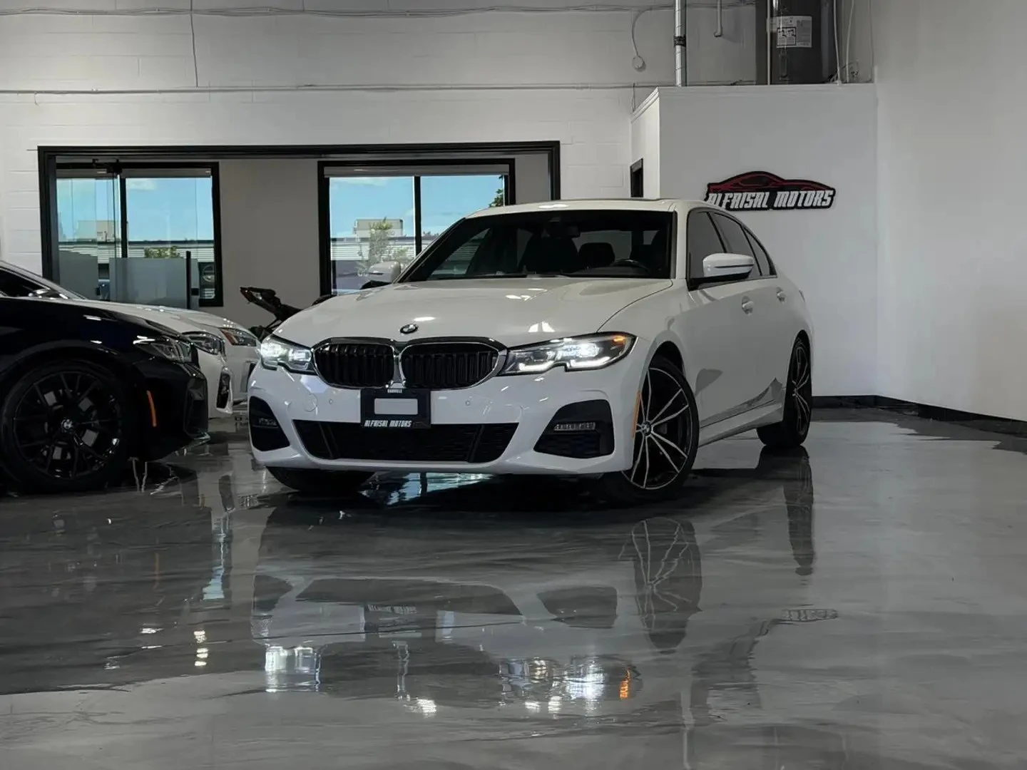 BMW 330 xDrive M Sport ЦЕНА ДО БЪЛГАРИЯ АВТОКРЕДИТ
