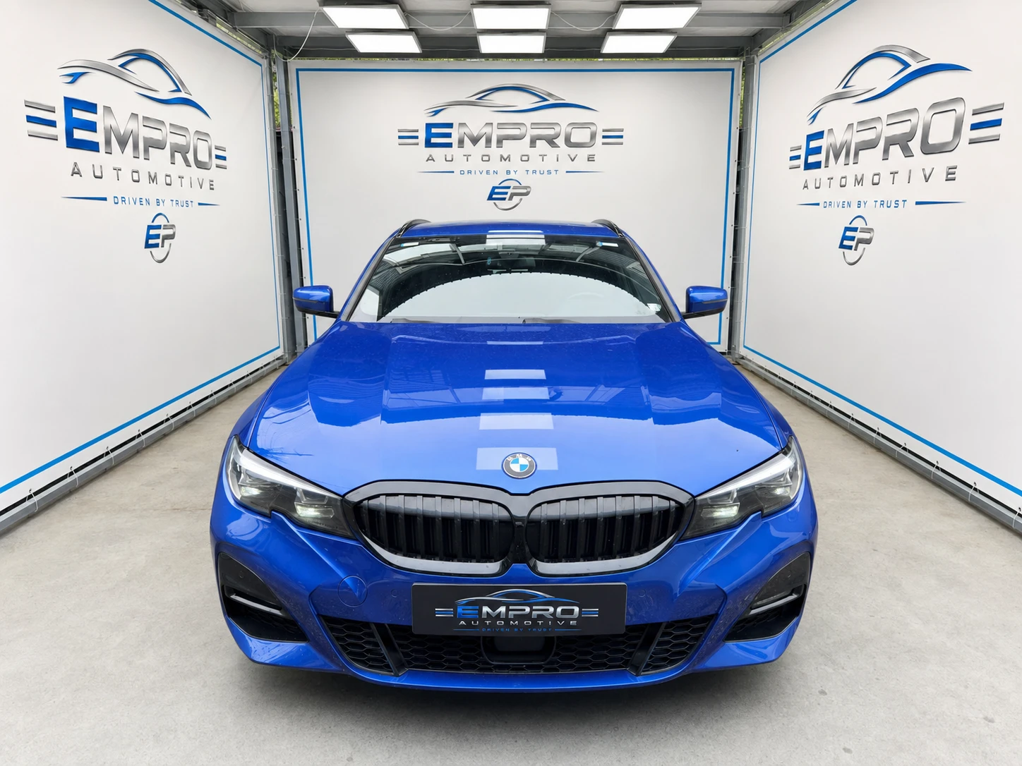 BMW 320 24 Месеца гаранция!!!xDrive* CAM* Ambient, снимка 2 - Автомобили и джипове - 55476251