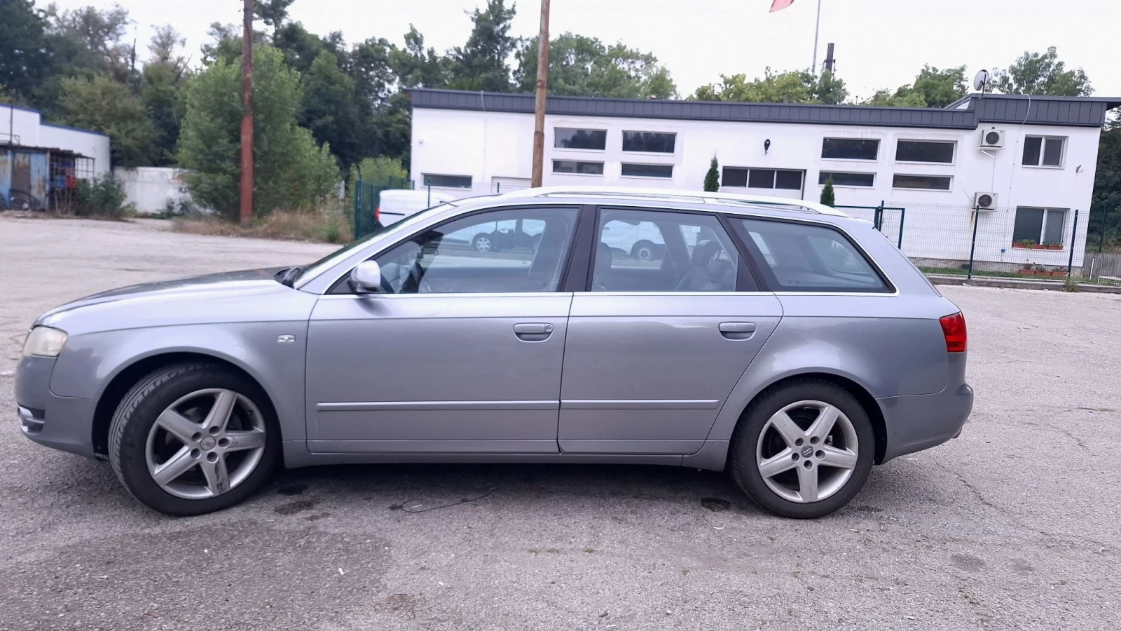 Audi A4, снимка 6 - Автомобили и джипове - 55598564