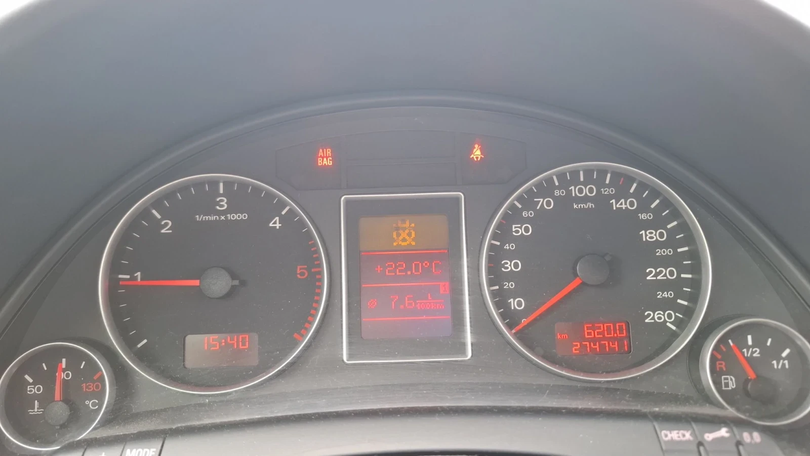 Audi A4, снимка 13 - Автомобили и джипове - 55598564
