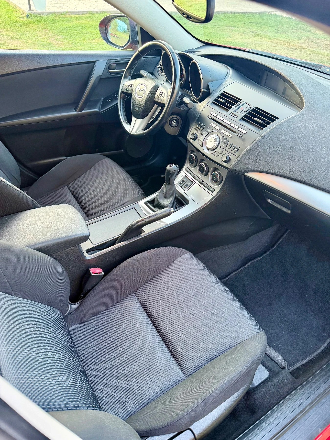 Mazda 3 1.6/FACELIFT, снимка 9 - Автомобили и джипове - 55733092