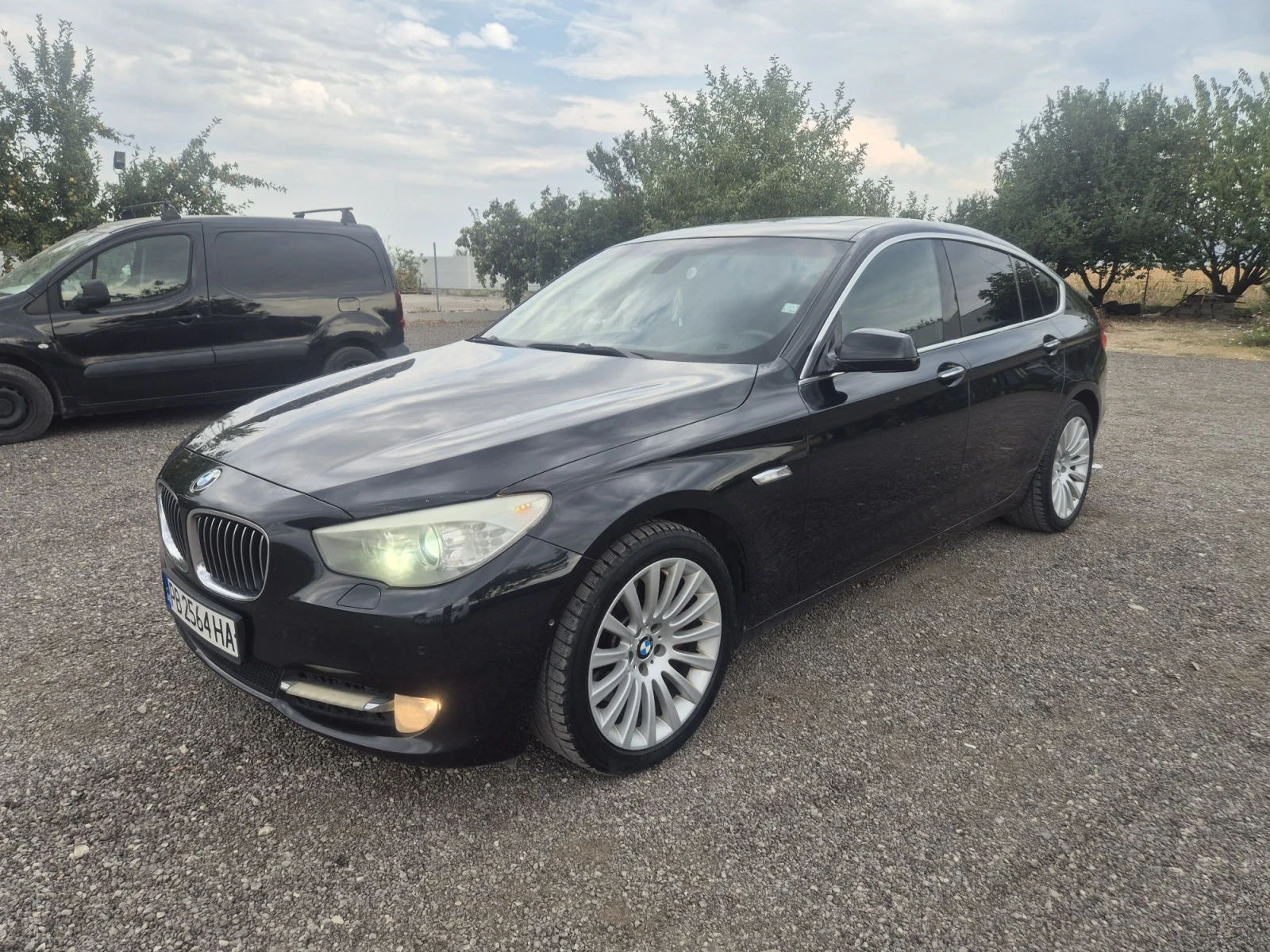 BMW 5 Gran Turismo 3.0D, 245k.s., снимка 2 - Автомобили и джипове - 56080654