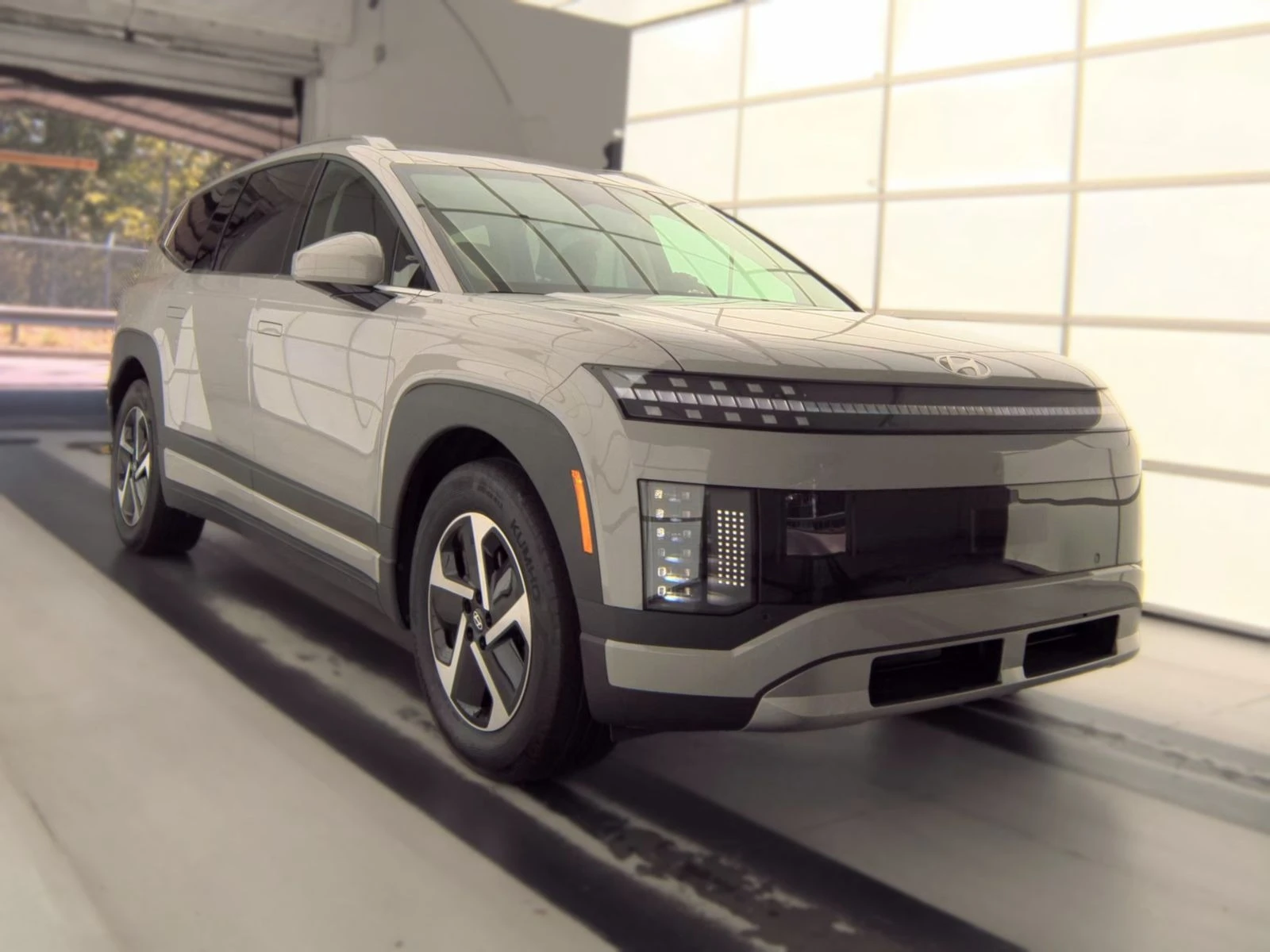 Hyundai IONIQ 9 SE/ПОДГРЕВ/, снимка 4 - Автомобили и джипове - 56635985