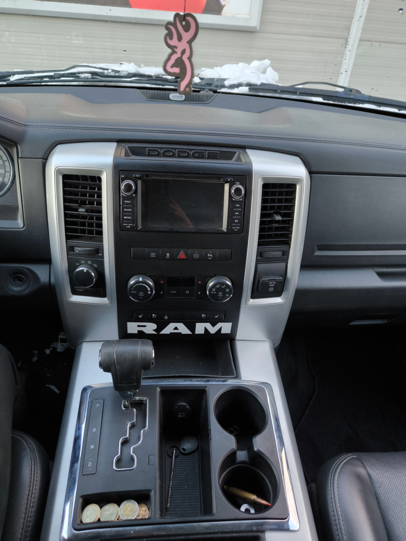 Dodge RAM 1500 5.7 HEMI, снимка 5 - Автомобили и джипове - 43157122