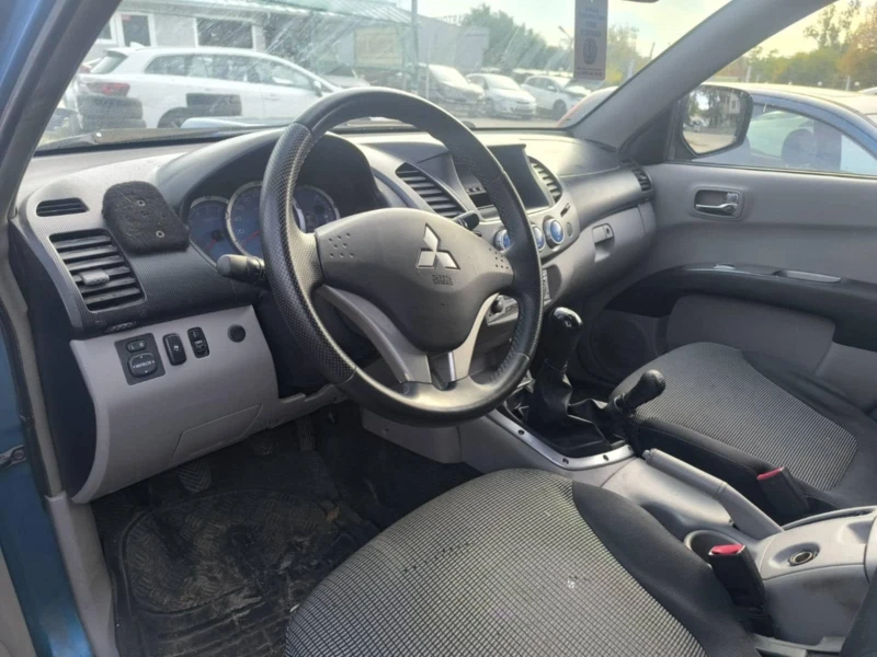 Mitsubishi L200, снимка 7 - Автомобили и джипове - 52842100