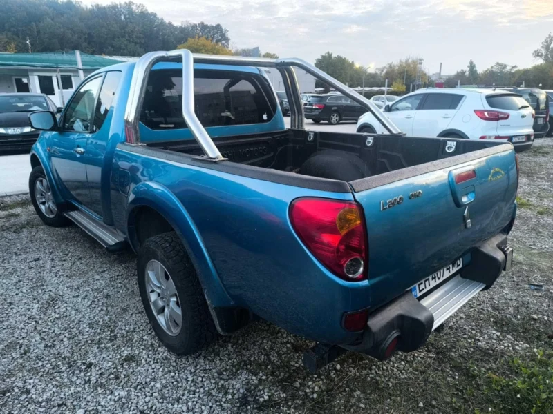 Mitsubishi L200, снимка 2 - Автомобили и джипове - 52842100