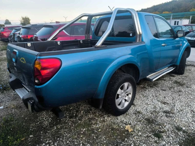 Mitsubishi L200, снимка 5 - Автомобили и джипове - 52842100