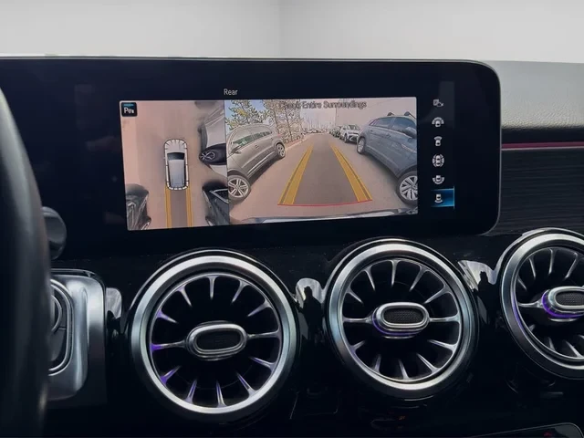 Mercedes-Benz GLB 250 4MATIC #360cam# PANO !FULL!, снимка 10 - Автомобили и джипове - 54967576