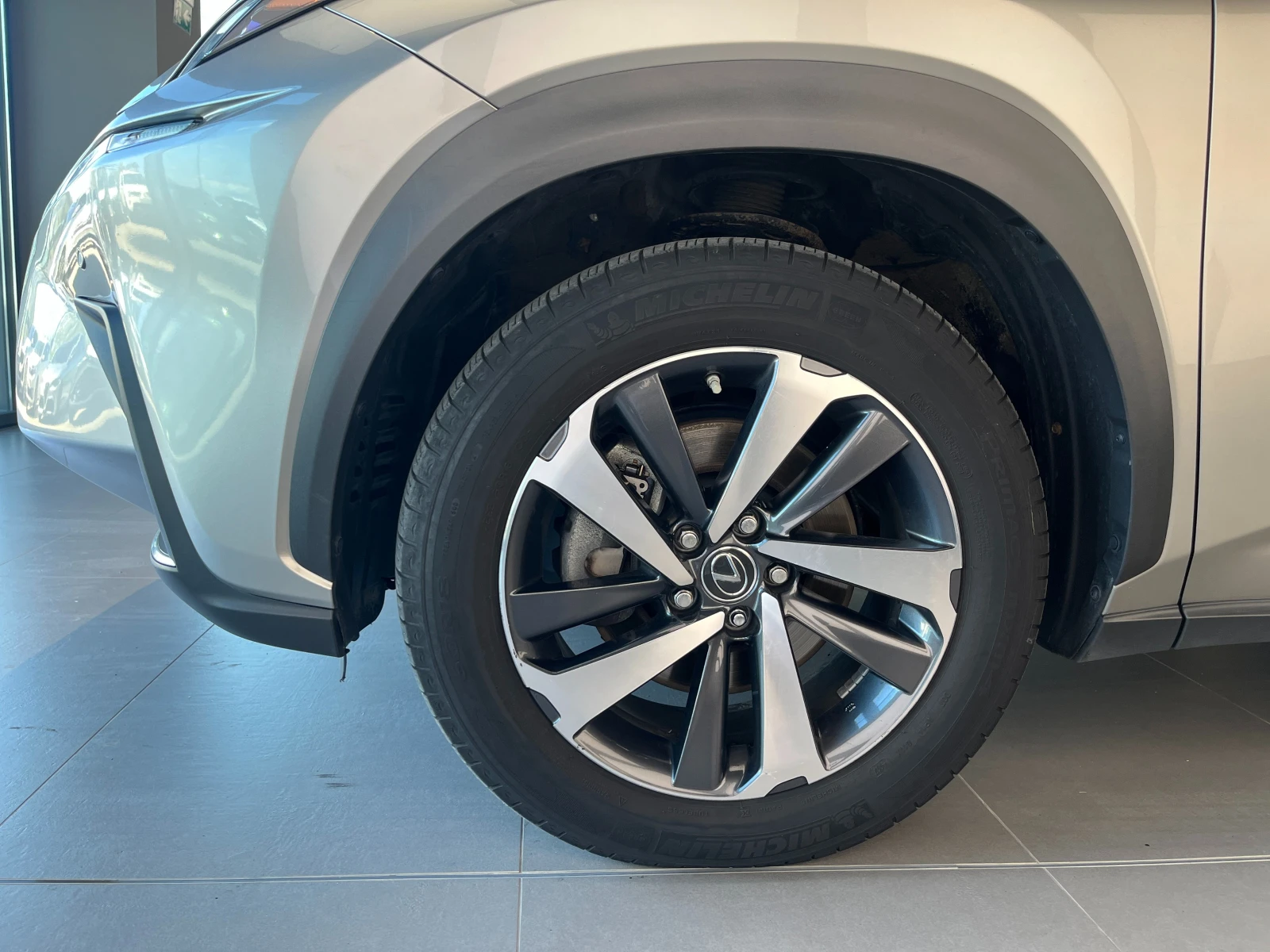 Lexus NX 300 NX 300 - изображение 4