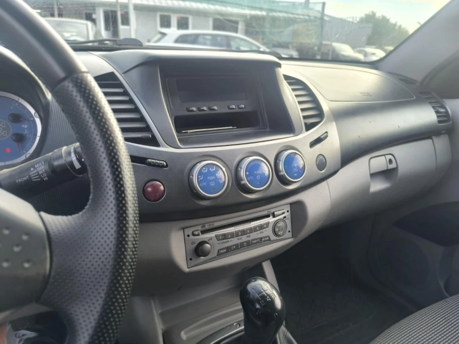 Mitsubishi L200  - изображение 9