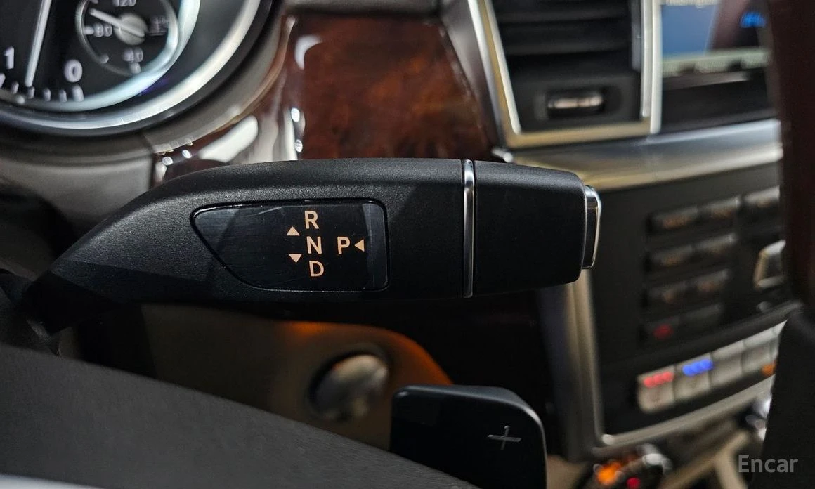 Mercedes-Benz GL 450, снимка 9 - Автомобили и джипове - 53891454