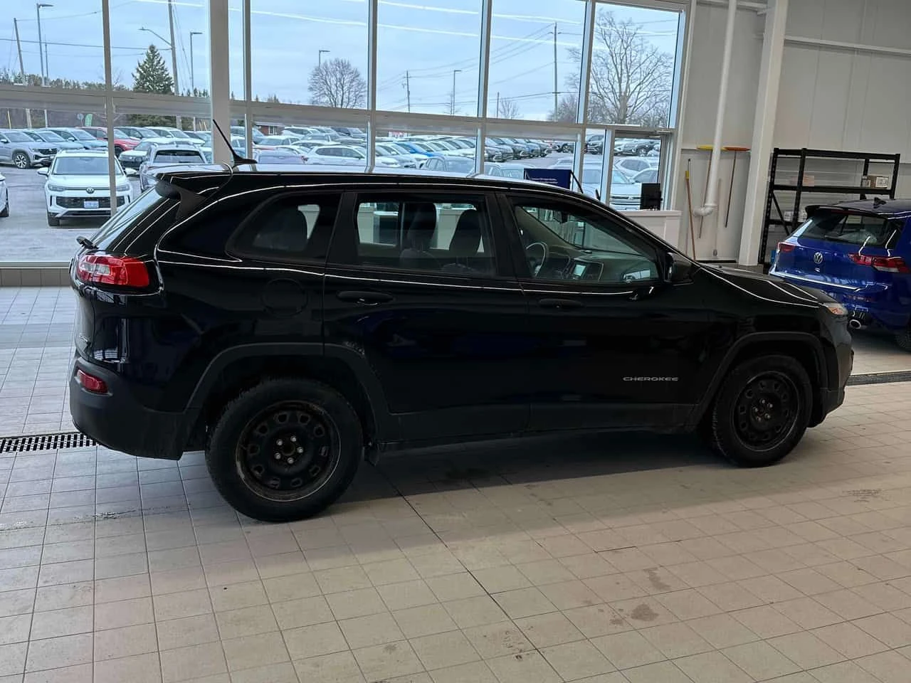 Jeep Cherokee * Sport * CARFAX * 2 КЛЮЧА * KEYLESS, снимка 3 - Автомобили и джипове - 54137667