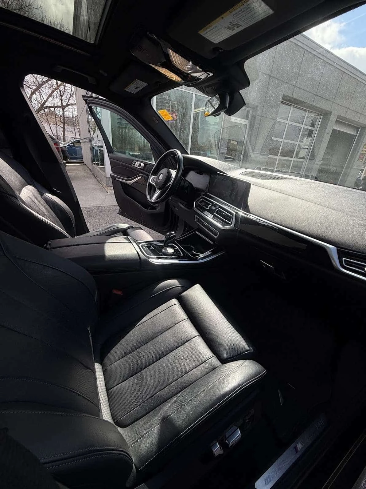 BMW X5 * xDrive40i * DISTRONIC* LASER* ФИКСИРАНА ЦЕНА* , снимка 14 - Автомобили и джипове - 54306753