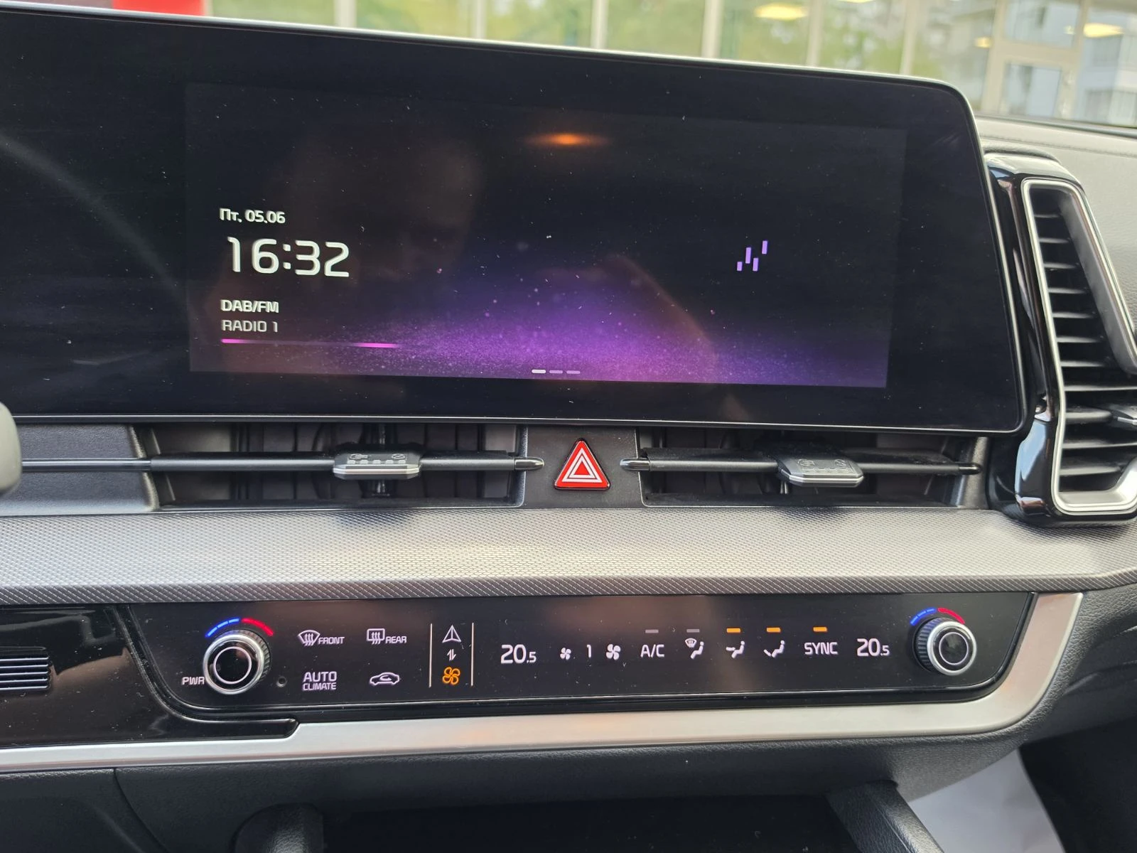 Kia Sportage 1.6t mhev 4wd auto, снимка 11 - Автомобили и джипове - 54912591