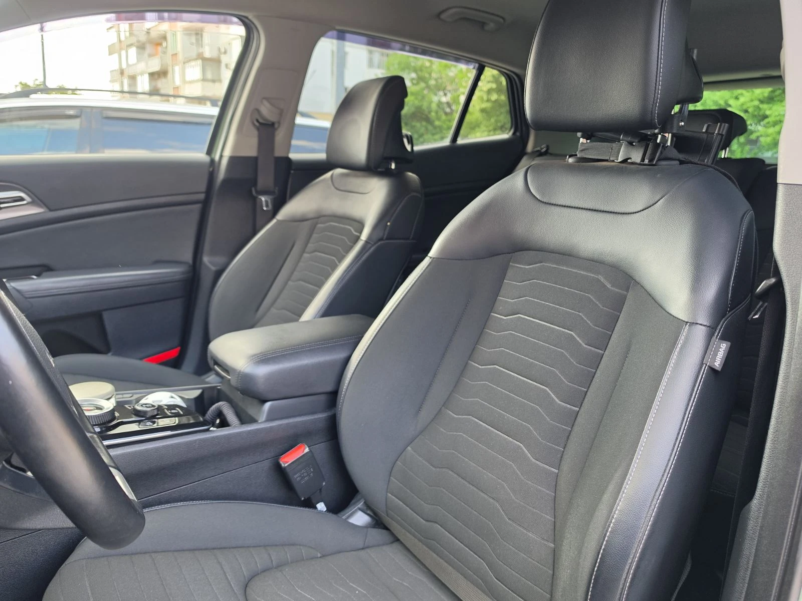Kia Sportage 1.6t mhev 4wd auto, снимка 7 - Автомобили и джипове - 54912591