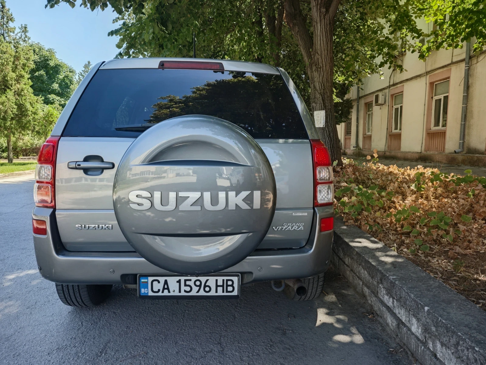 Suzuki Grand vitara, снимка 4 - Автомобили и джипове - 55694121