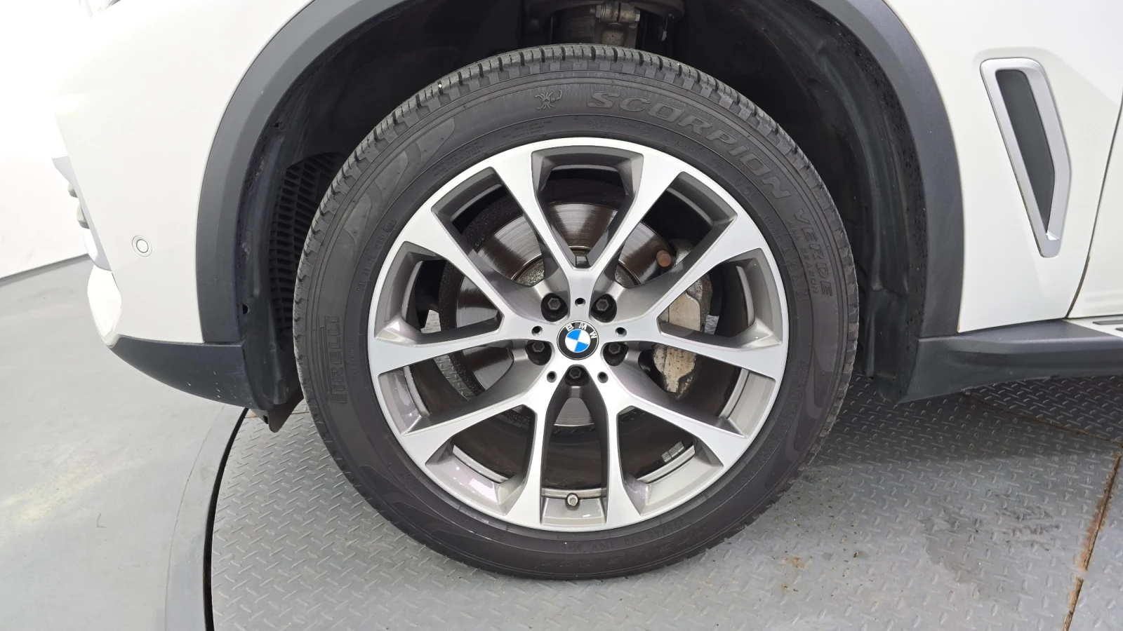 BMW X5 xDrive 30d xLine | HUD | Адаптивен круиз | Панорам, снимка 5 - Автомобили и джипове - 55803613