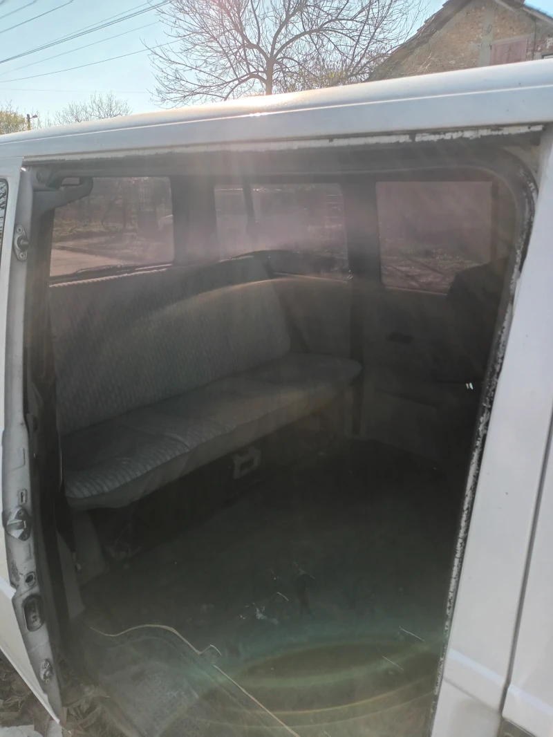 VW Caravelle, снимка 7 - Бусове и автобуси - 52801319