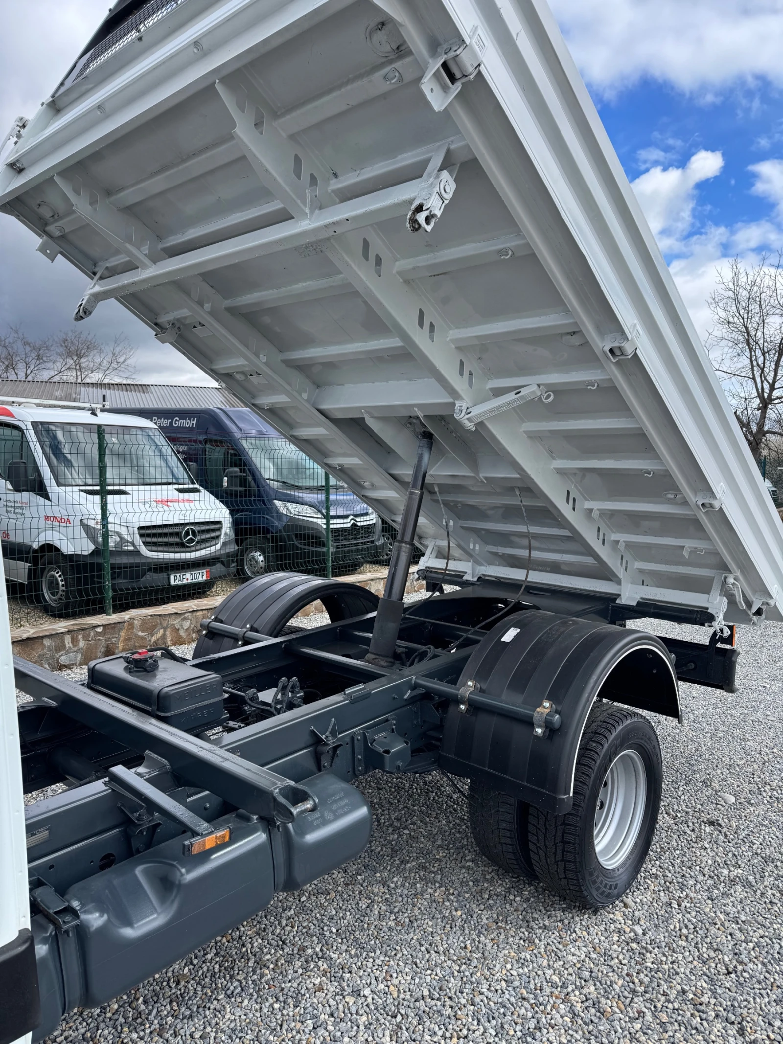 Iveco Daily 65/35c18* 3.5Т* Б-Категория* Тристранен* Хид-Помпа, снимка 5 - Бусове и автобуси - 54080215