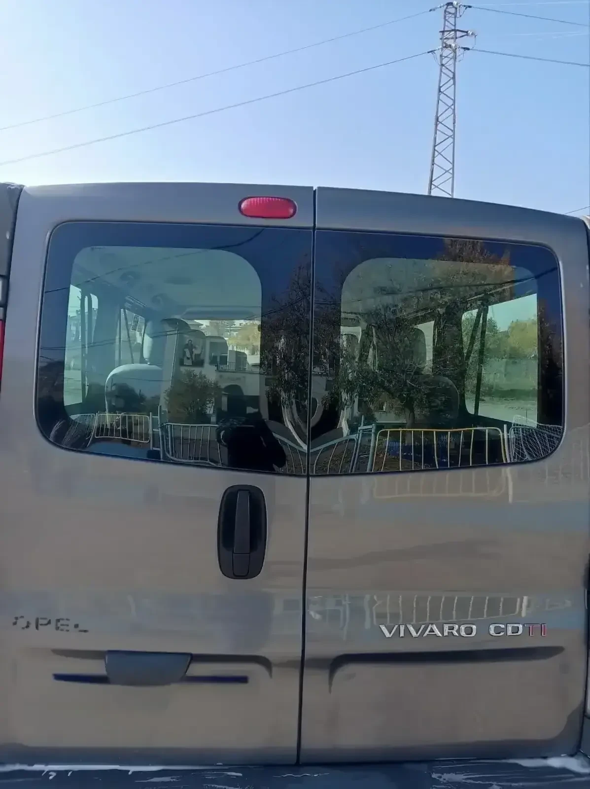 Opel Vivaro, снимка 4 - Бусове и автобуси - 54282782