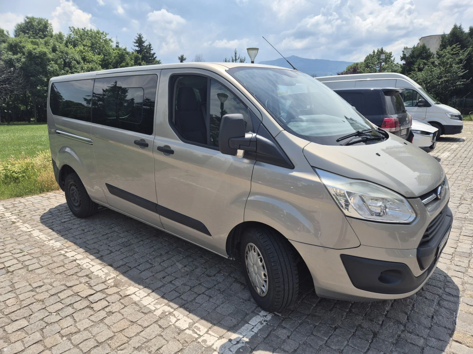 Ford Transit Custom Transit Custom - пътнически, снимка 2 - Бусове и автобуси - 55568959