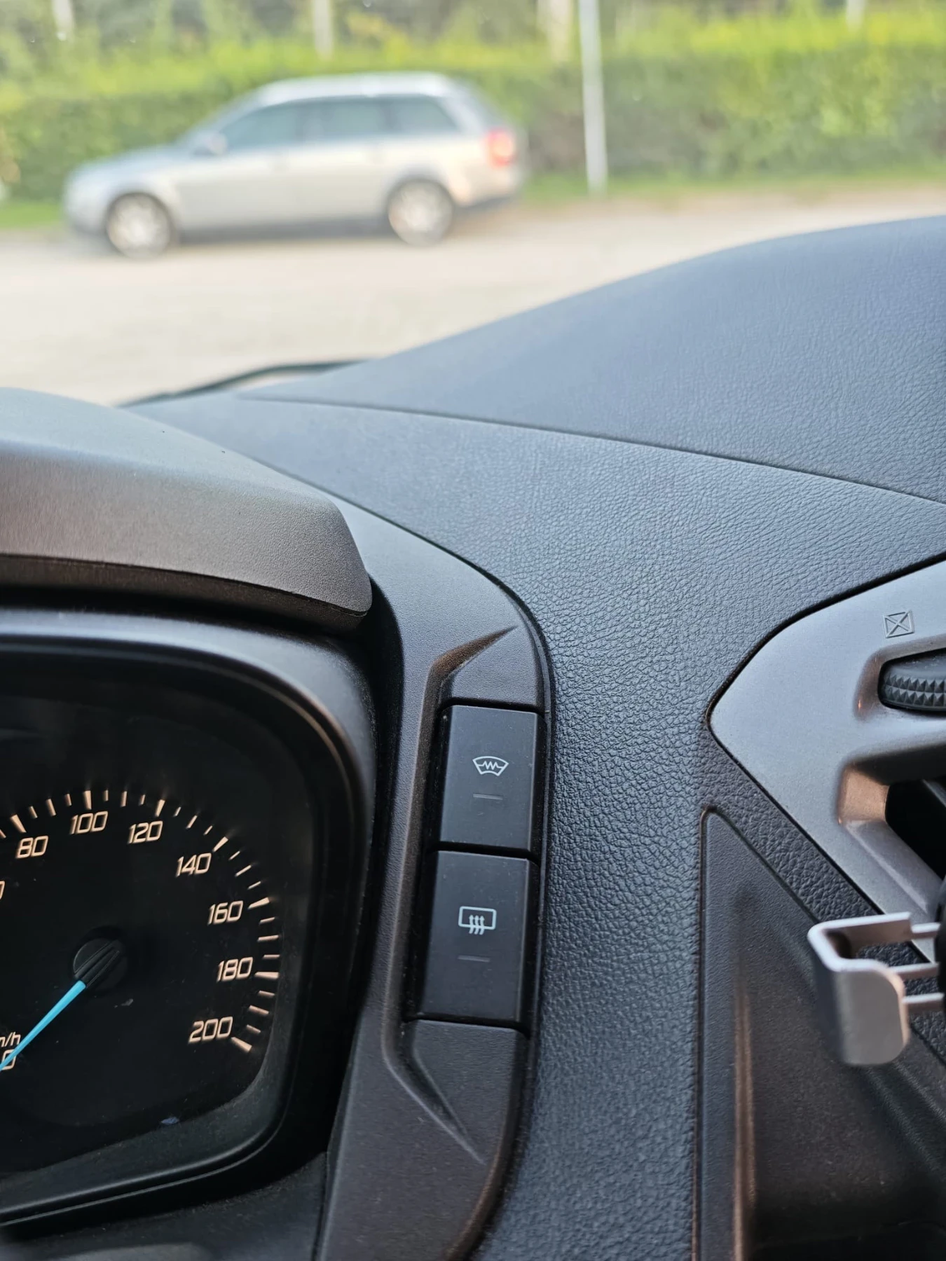 Ford Transit Custom 2.2, снимка 8 - Бусове и автобуси - 55883375