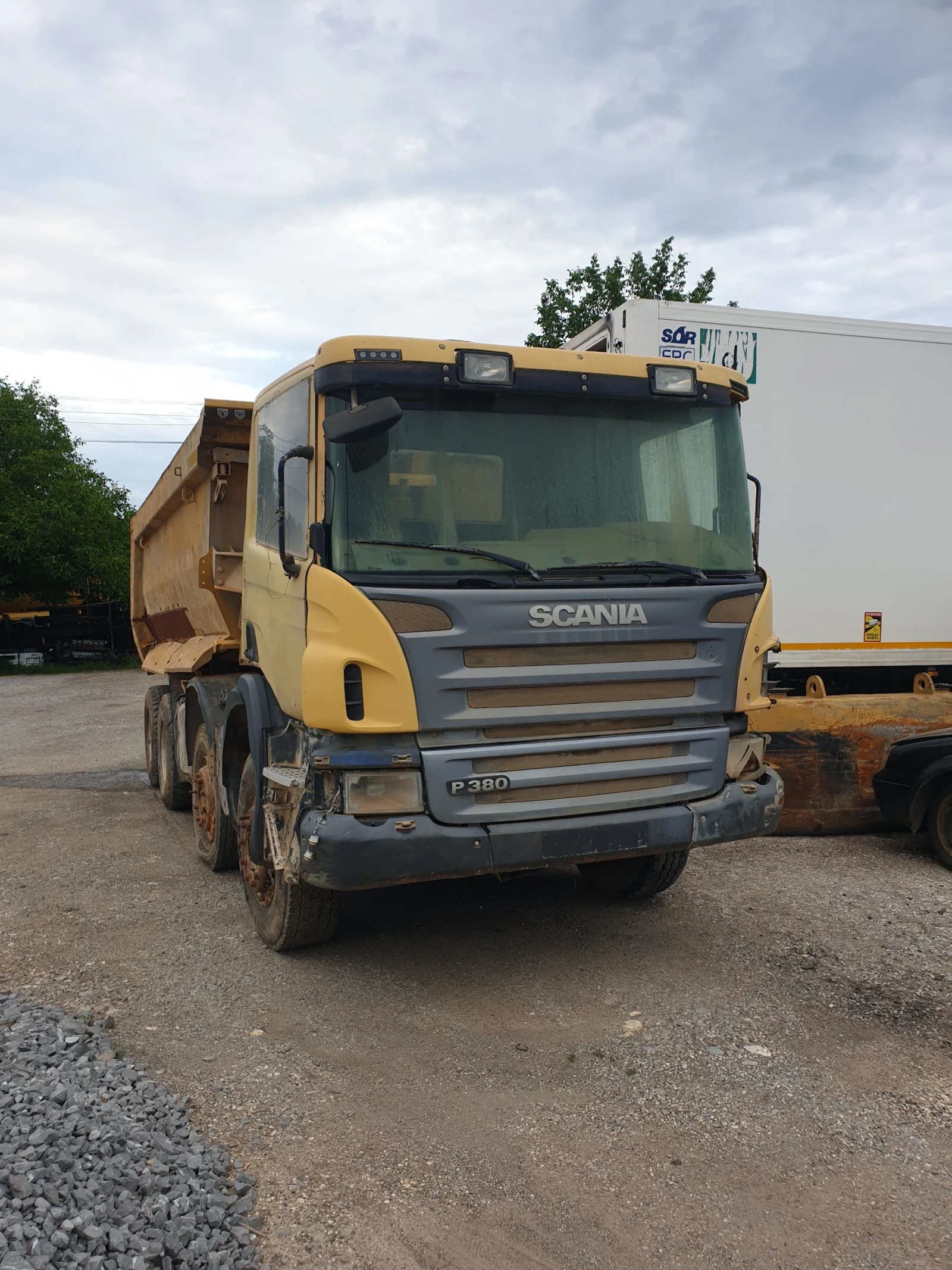 Scania P 380