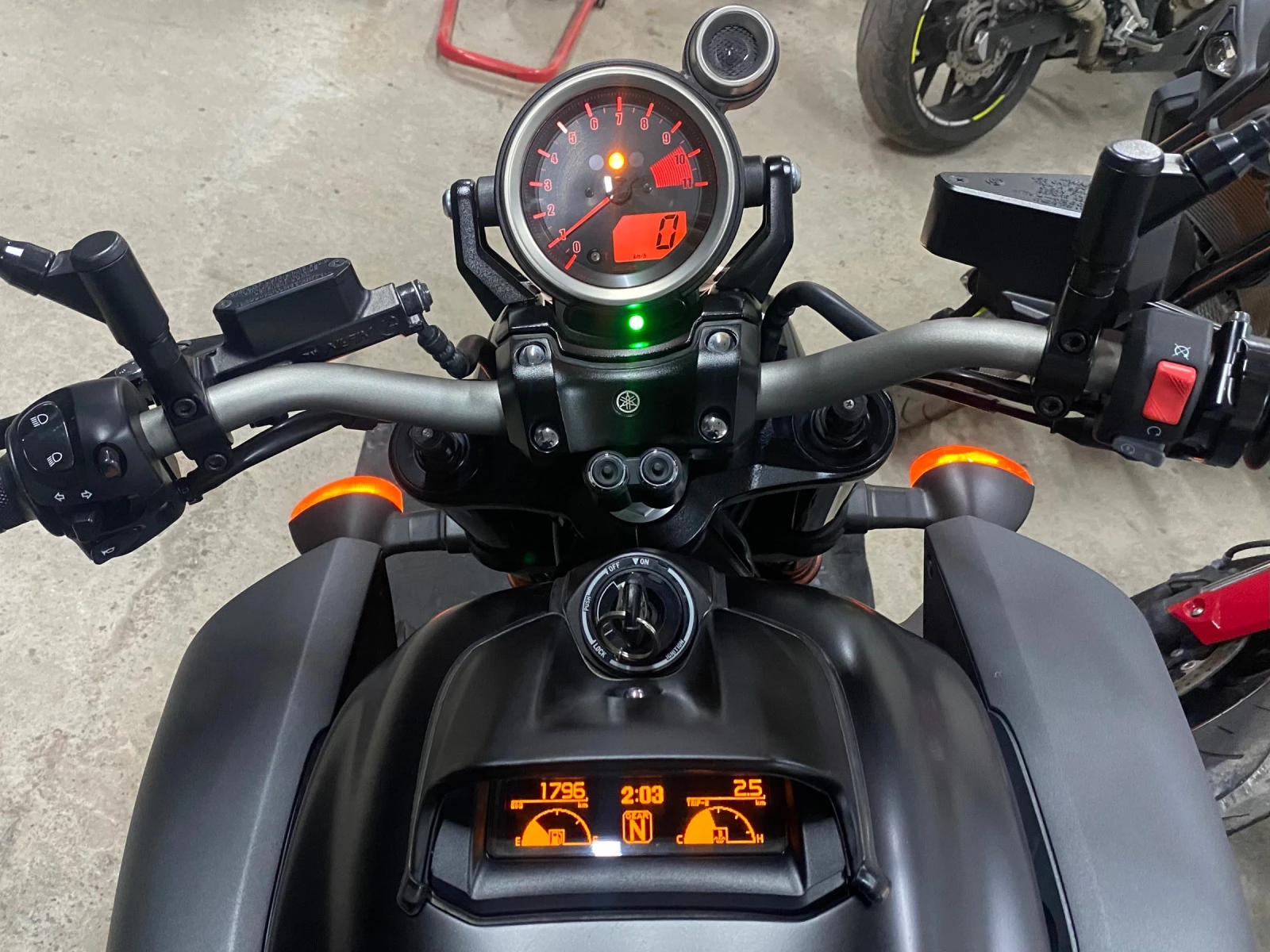 Yamaha V-Max 1700 ЛИЗИНГ/БАРТЕР - изображение 9