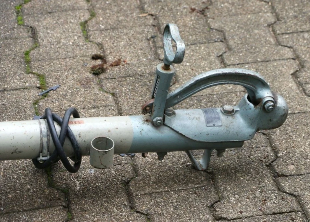   Hofman | Mobile.bg   4