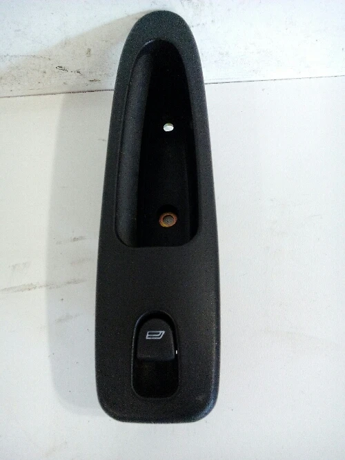 Копче ел.стъкло предно дясно Алфа Ромео 166