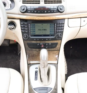 Mercedes-Benz E 320 Avangarde  3.2cdi 204kc , снимка 13