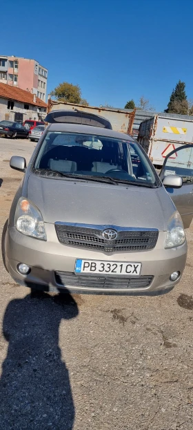 Toyota Corolla verso, снимка 1