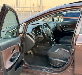 Kia Ceed 1.6i Automat Panorama Premium 153��� �� ���� ���� | Mobile.bg � ����� ������ 6