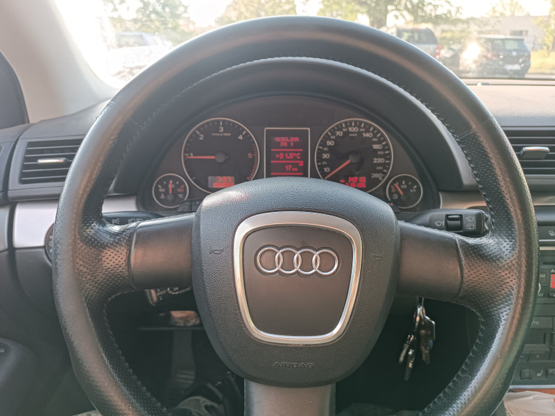 Audi A4, снимка 3 - Автомобили и джипове - 46056159