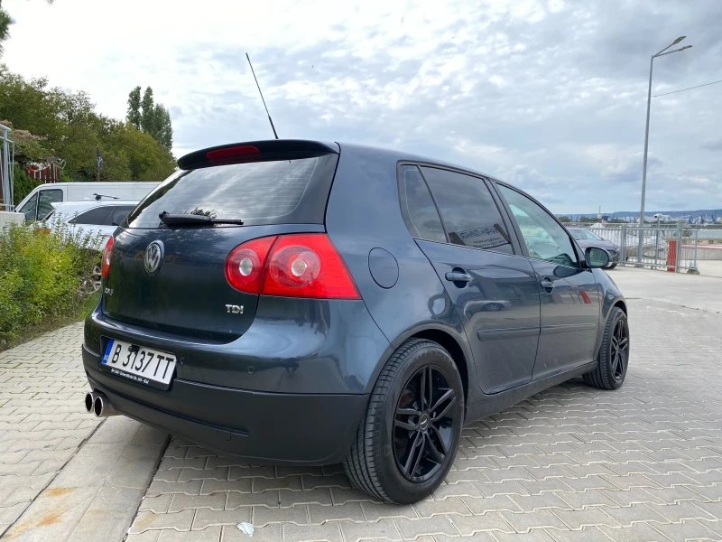 VW Golf 5, снимка 4 - Автомобили и джипове - 47568598