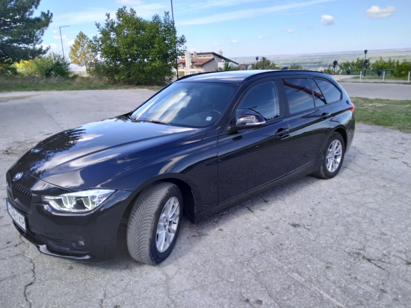 BMW 318 x-Drive, снимка 3 - Автомобили и джипове - 49232349