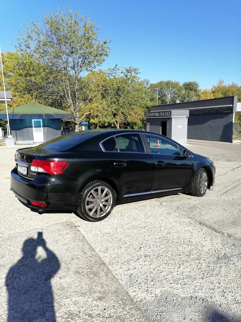Toyota Avensis D4D 2.2, снимка 7 - Автомобили и джипове - 52518119
