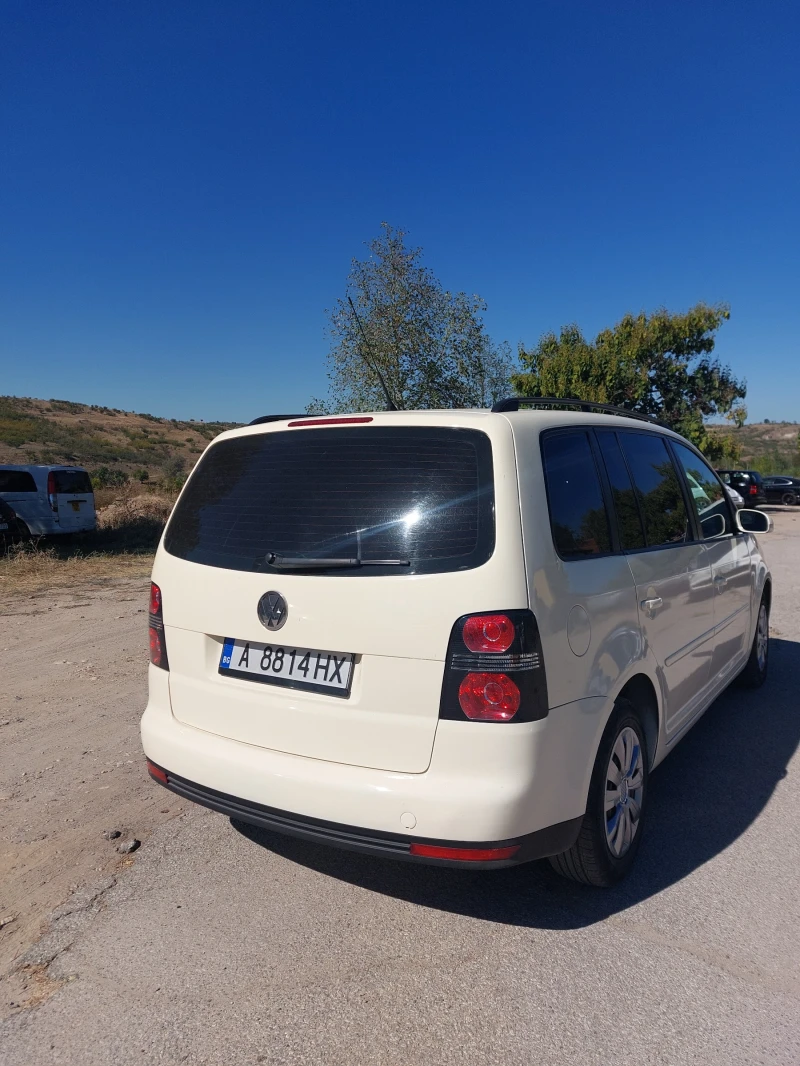 VW Touran 1.9тtdi, снимка 3 - Автомобили и джипове - 52571437