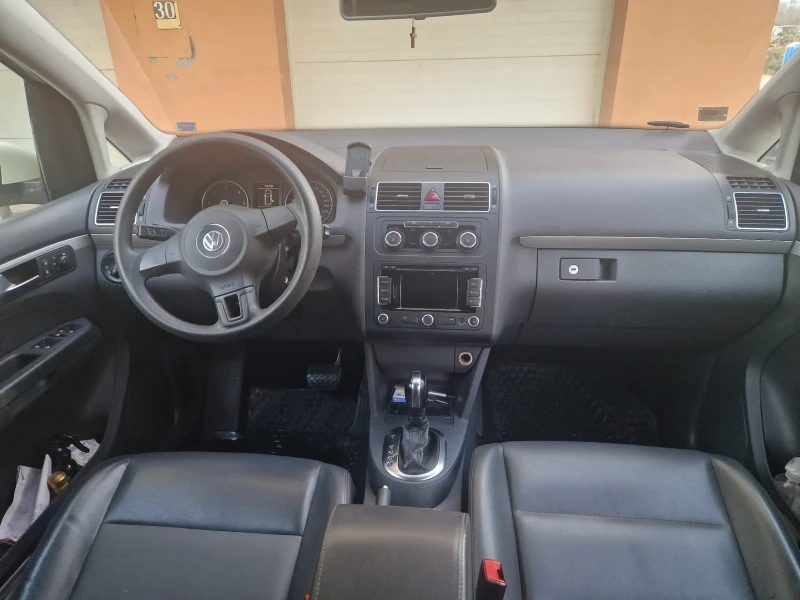 VW Touran 1, 6 tdi, снимка 5 - Автомобили и джипове - 52555568