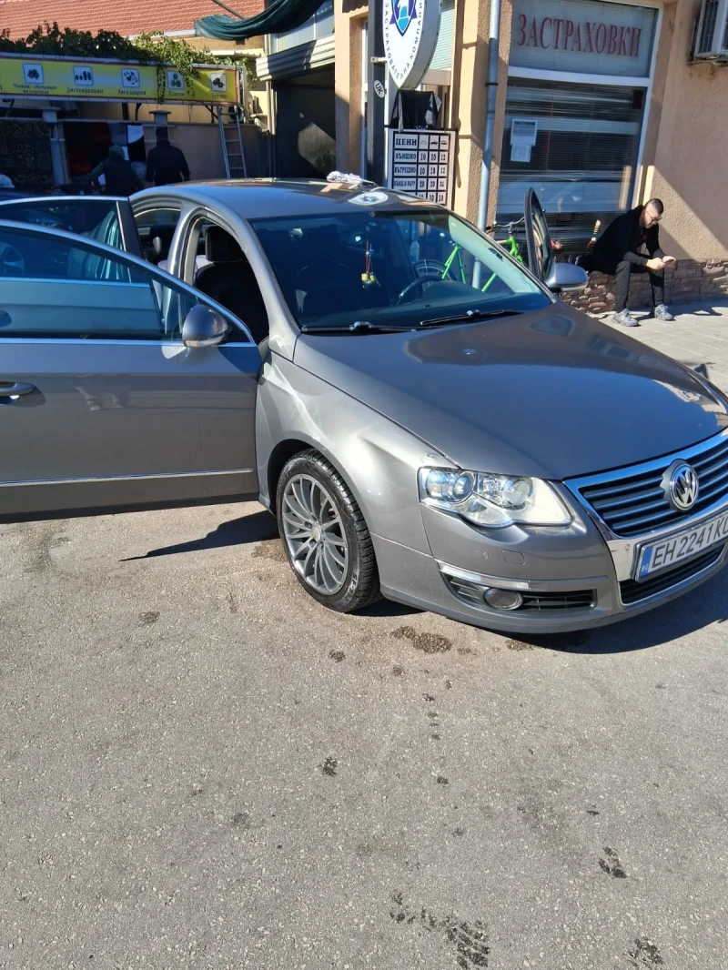 VW Passat 3.2 v6, снимка 4 - Автомобили и джипове - 52171985