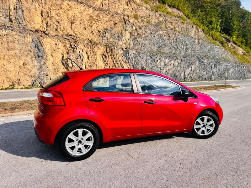 Kia Rio 1.1crdi* ТОП* Напълно обслужена* , снимка 4 - Автомобили и джипове - 52394594
